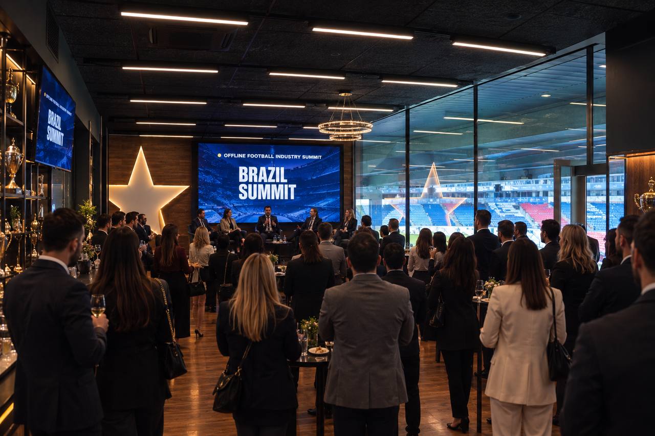 PASS Brazil Summit audience watching a panel inside the stadium venue